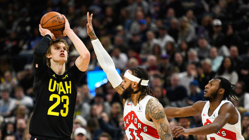 猛龙翻盘爵士,易建联扛起全队 猛龙翻盘爵士,易建联扛起全队