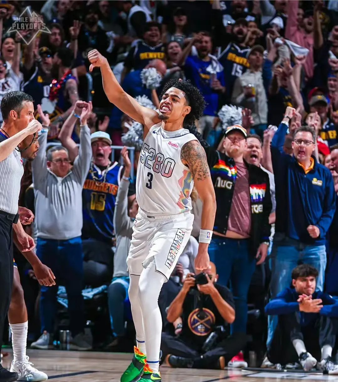 掘金鏖战太阳,戈贝尔关键制胜 掘金鏖战太阳,戈贝尔关键制胜