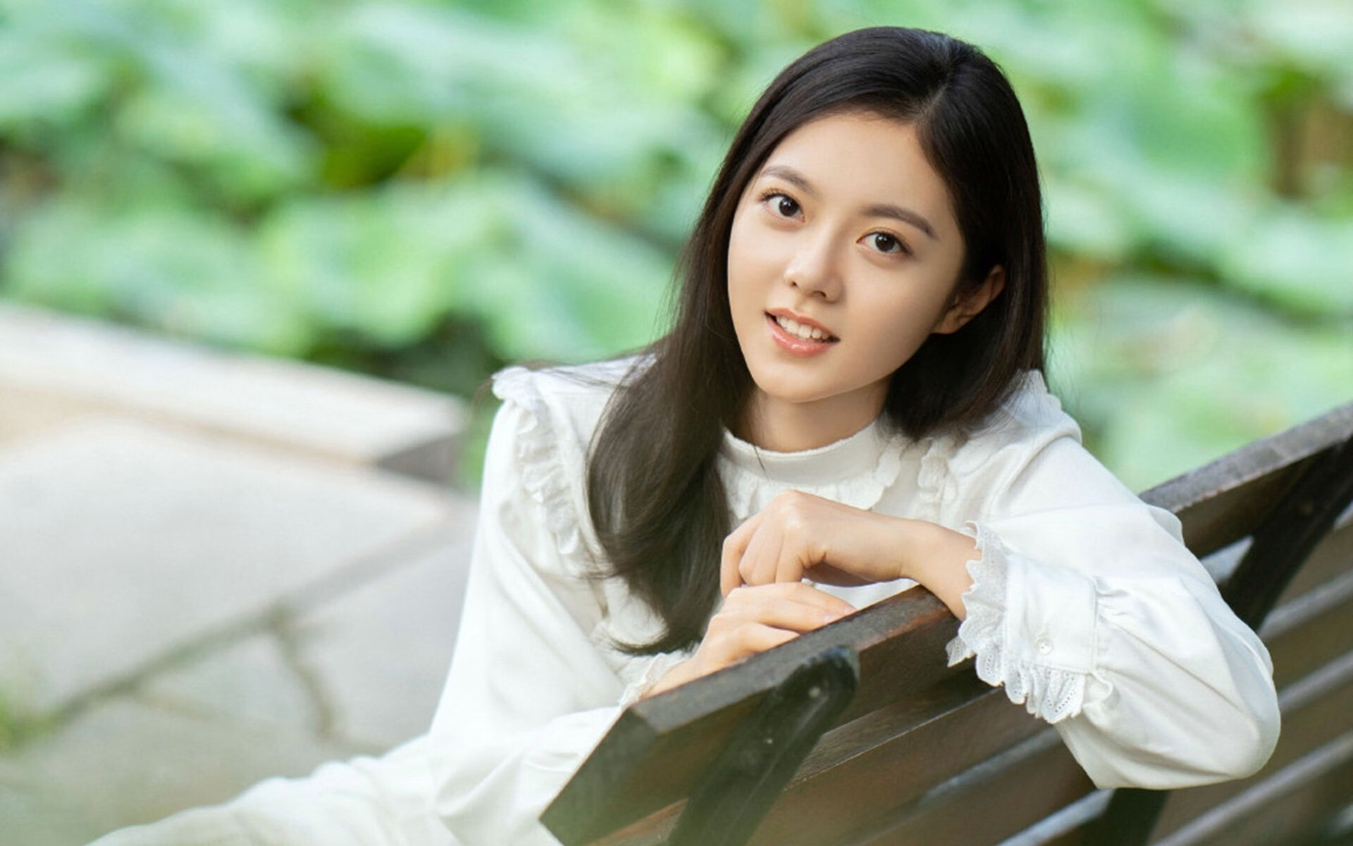 赛场对决,勇士铁血翻盘如风暴,锡安隔扣猛龙如烈火