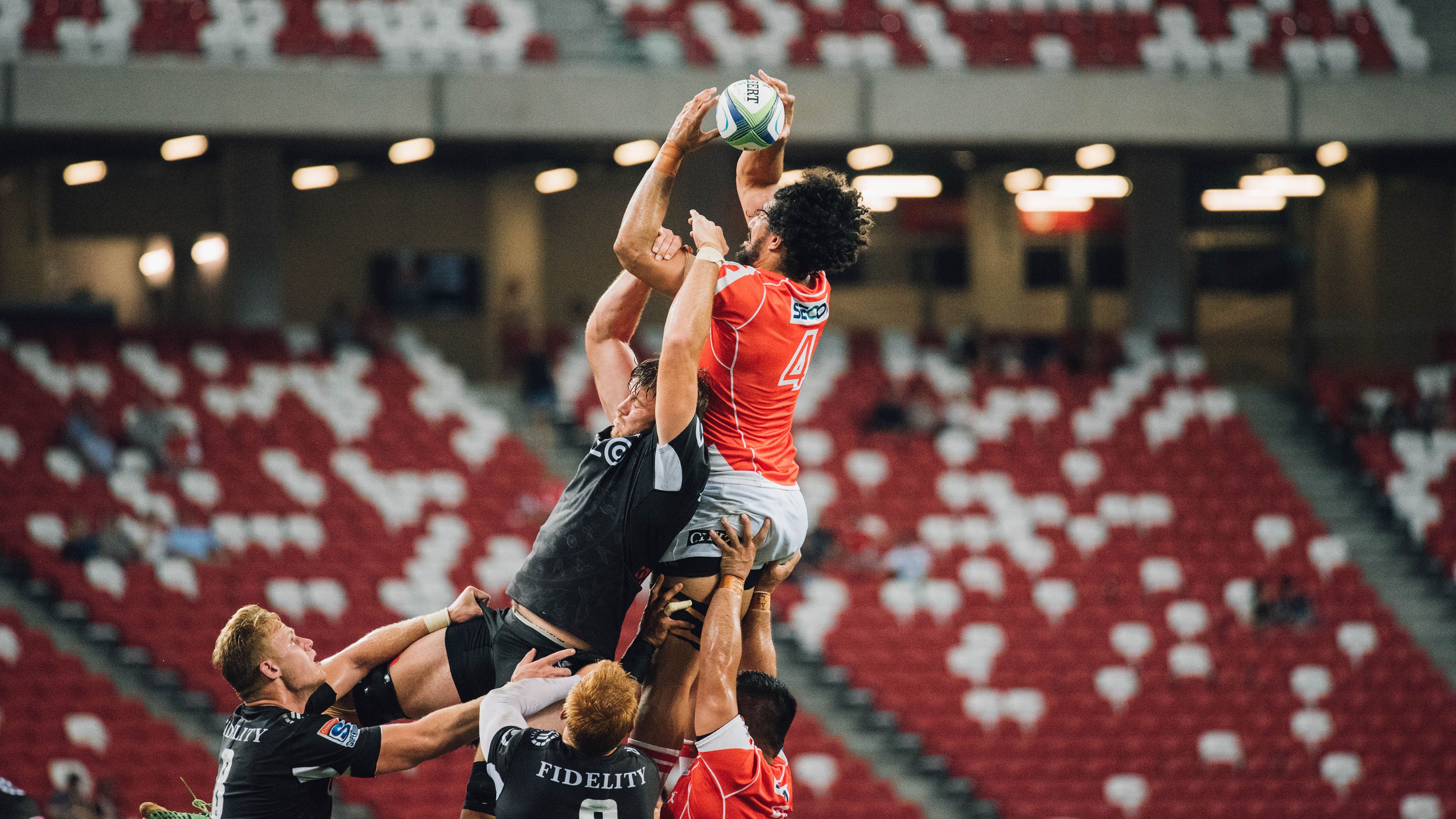 双重维度，当草根逆袭遇见天赋接管